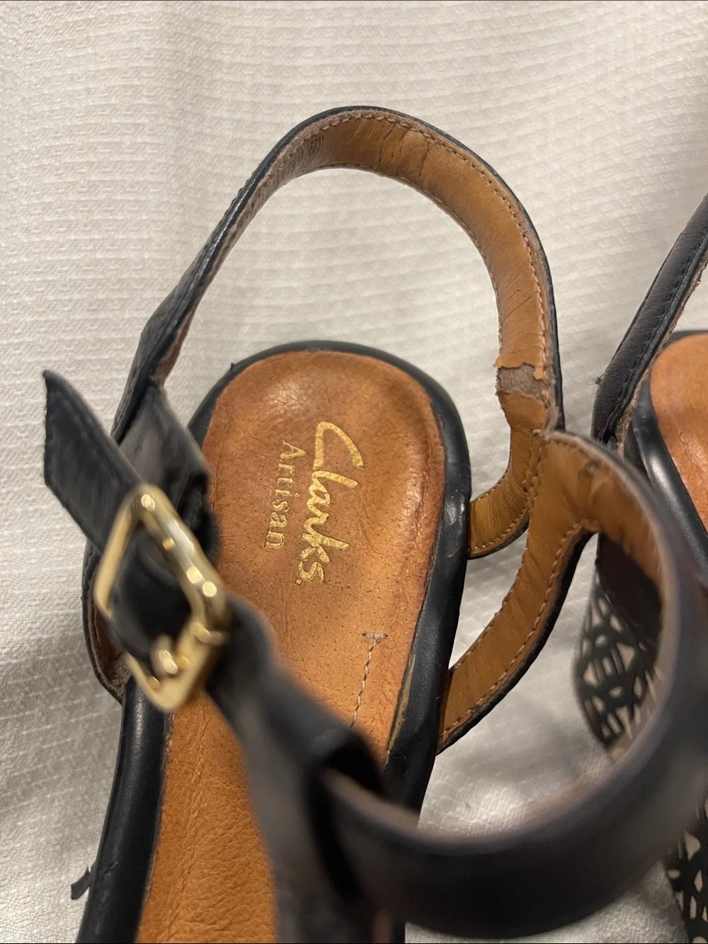 Clarks Artisan Amelia Avery Black Leather Patterned Wedge Sandals 7.5